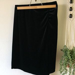 BCBG MAXAZRIA VELVET SKIRT